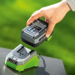 LUX 20 V Schnellladegerät 1 PowerSystem -LUX 4007871960545 A 02