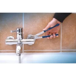 LUX Armaturenzange 240 Mm Comfort 4 LUX Armaturenzange 240 Mm Comfort -LUX 520301 picture 1